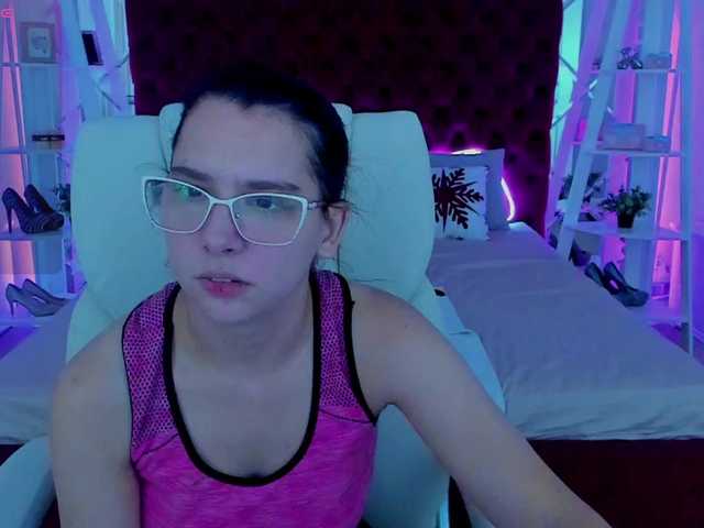Livia-Shy live cam on BongaCams