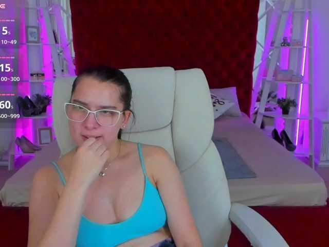 Livia-Shy live cam preview