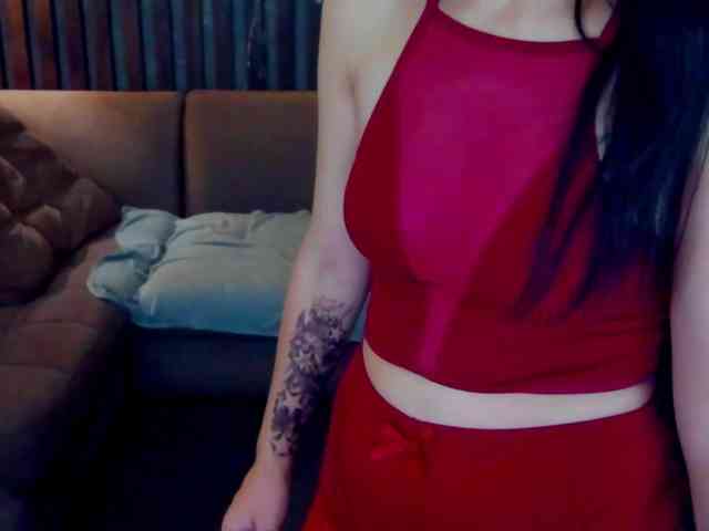 Livia-Shy webcam