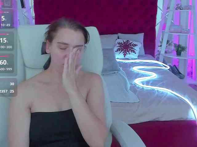 Livia-Shy webcam