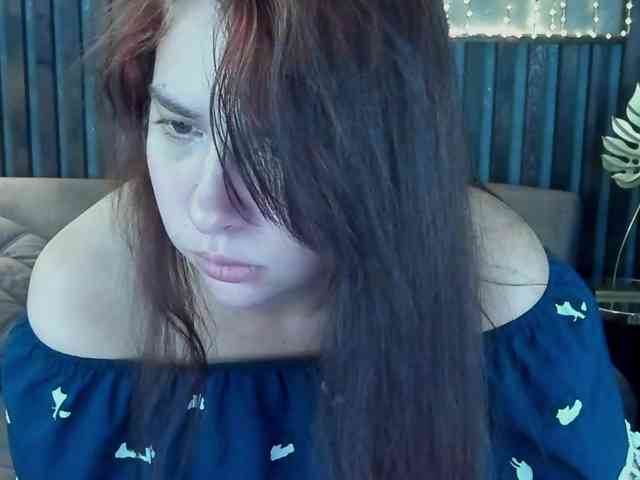 Livia-Shy webcam