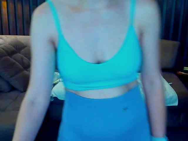 Livia-Shy webcam