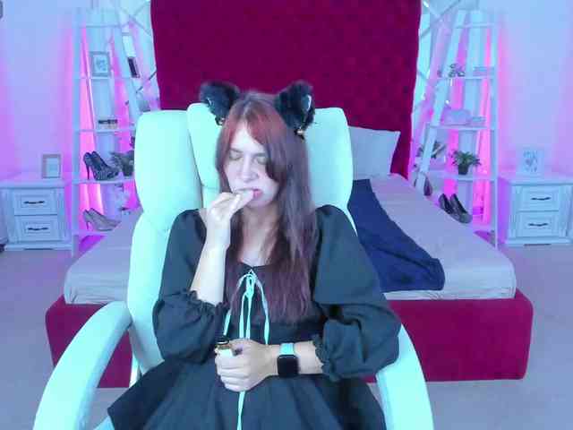 Livia-Shy webcam