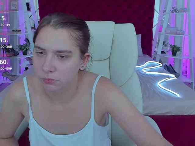 Livia-Shy webcam