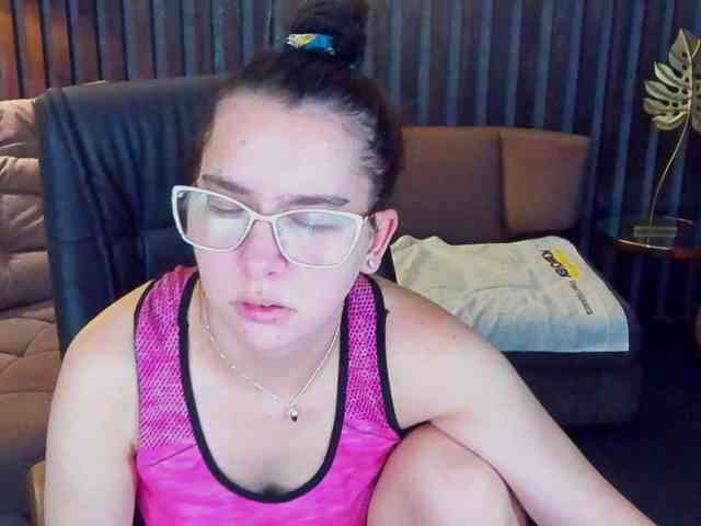 Livia-Shy webcam