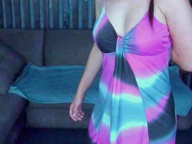 Livia-Shy webcam