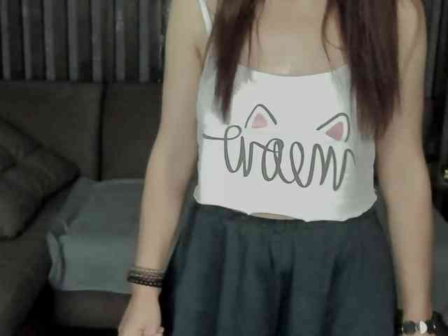 Livia-Shy webcam