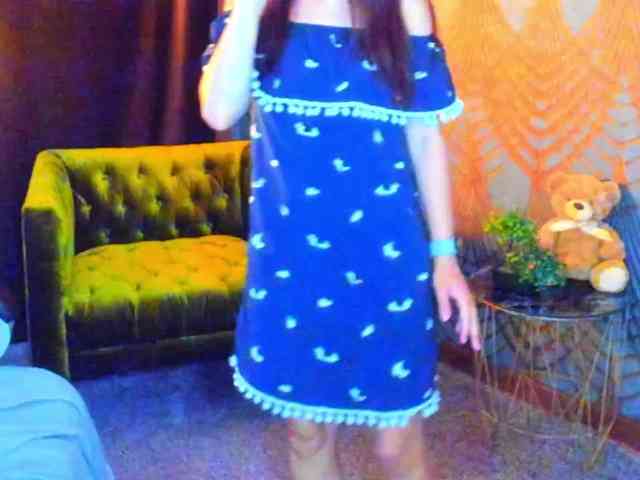 Livia-Shy webcam