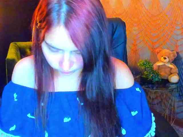 Livia-Shy webcam