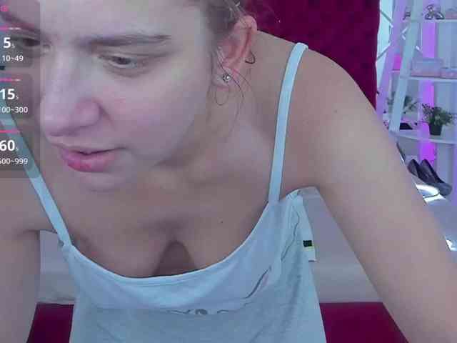 Livia-Shy webcam