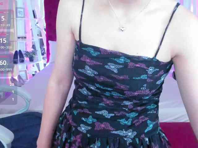 Livia-Shy webcam
