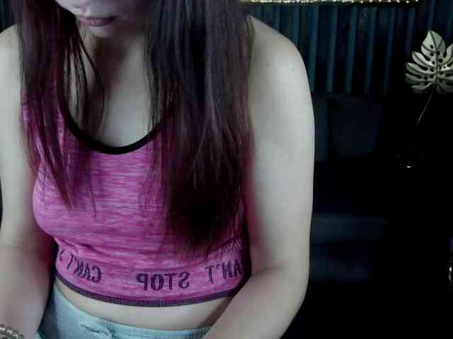 Livia-Shy webcam