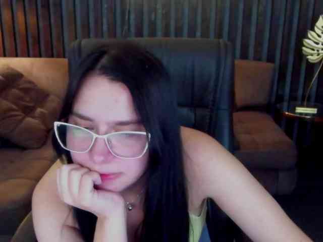 Livia-Shy webcam