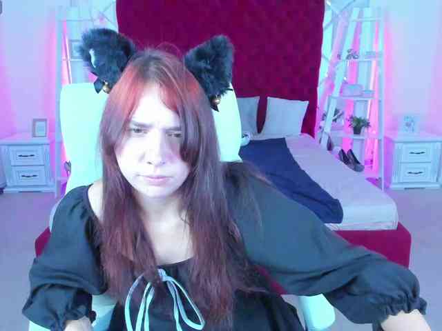 Livia-Shy webcam