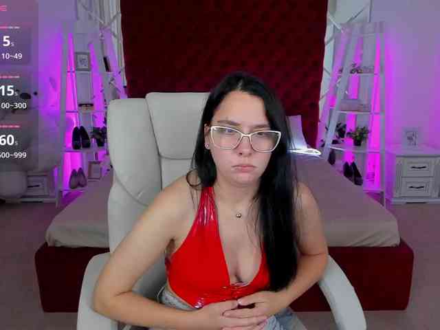 Livia-Shy webcam