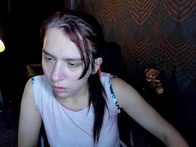 Livia-Shy Live Webcam on BongaCams