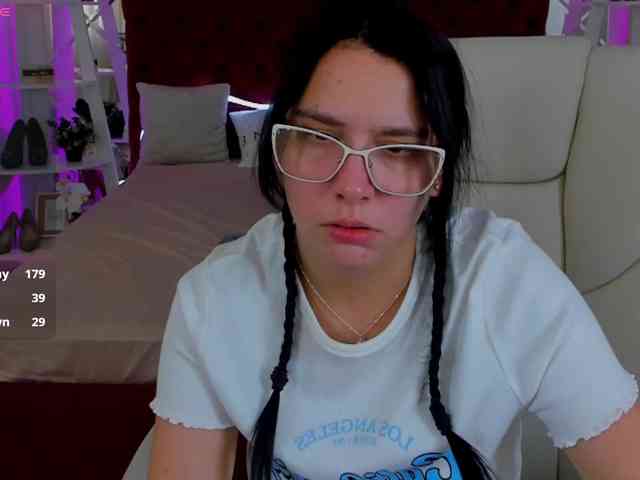 Livia-Shy webcam