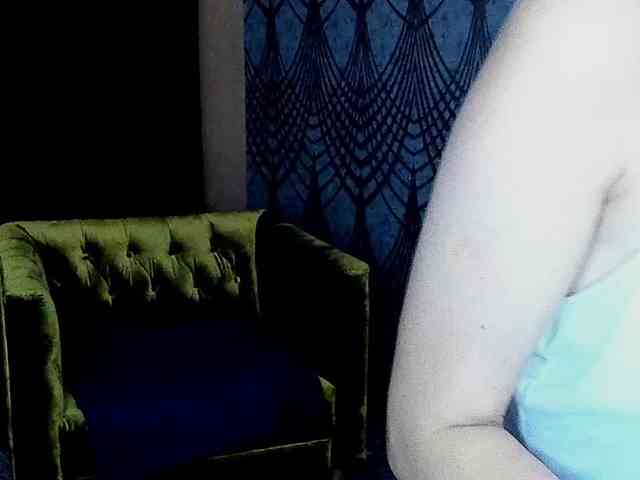 Livia-Shy Livia-Shy