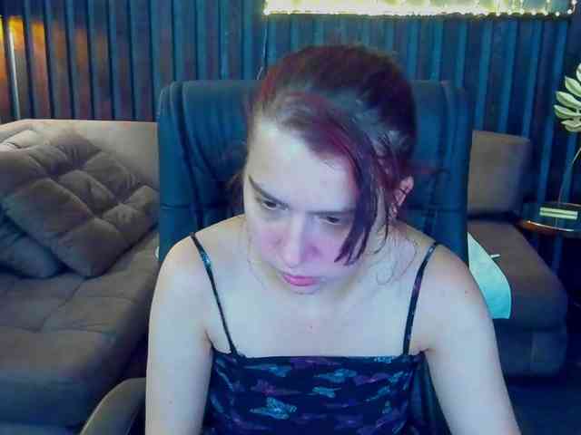 Livia-Shy webcam