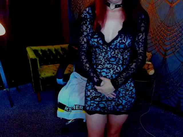 Livia-Shy webcam