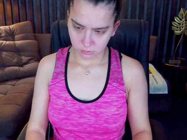 Livia-Shy webcam