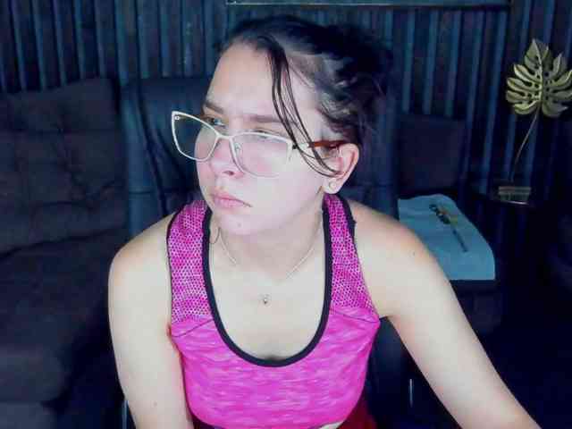 Livia-Shy webcam