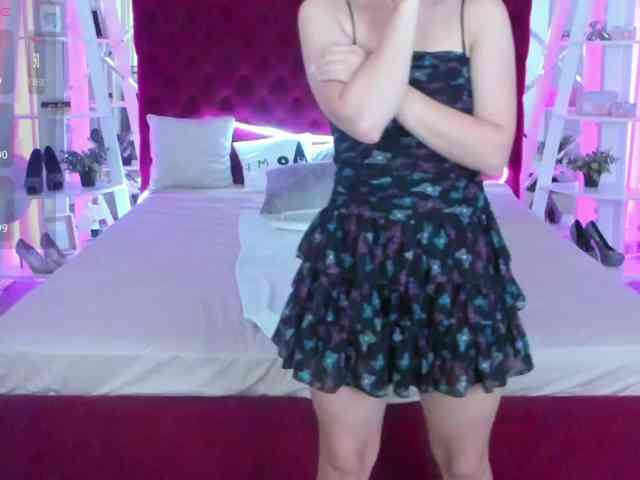 Livia-Shy webcam