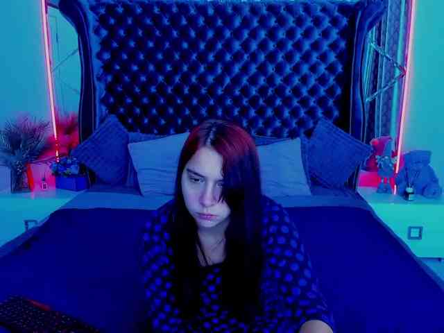 Livia-Shy webcam