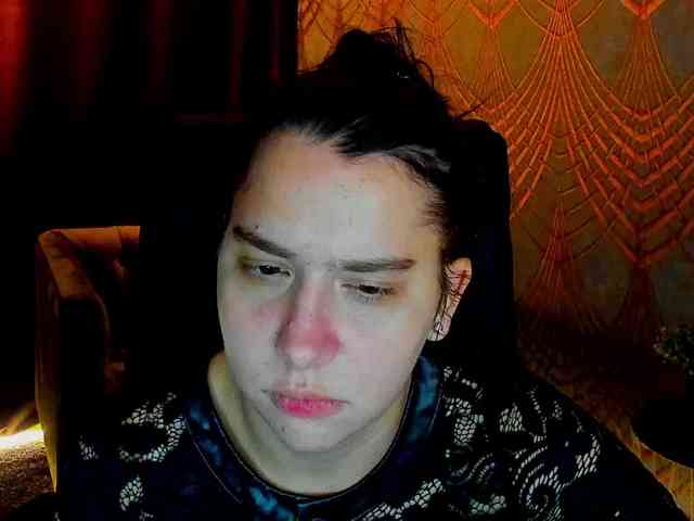 Livia-Shy webcam