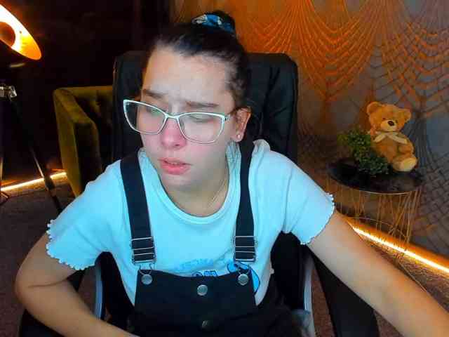 Livia-Shy