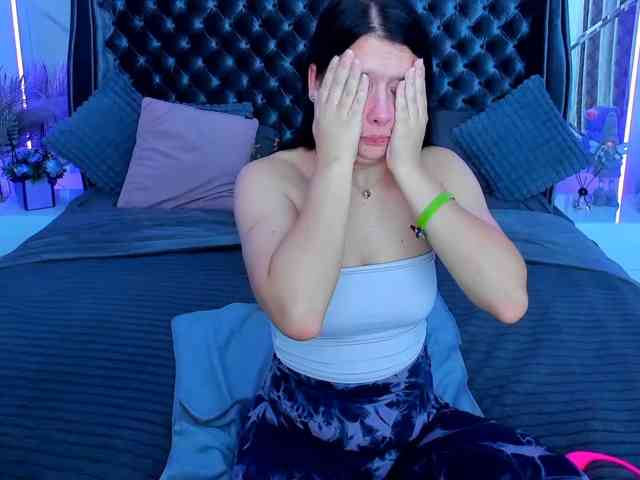 Livia-Shy webcam