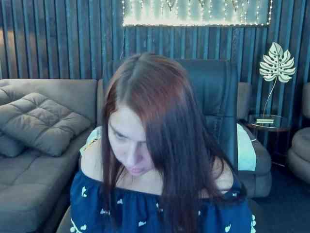 Livia-Shy webcam