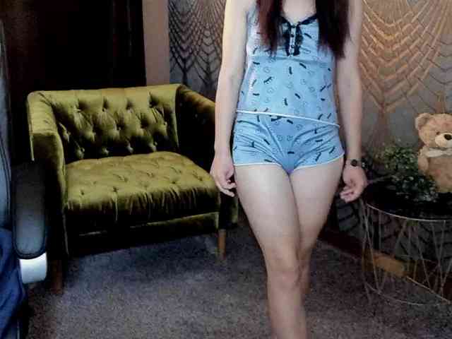 Livia-Shy Livia-Shy