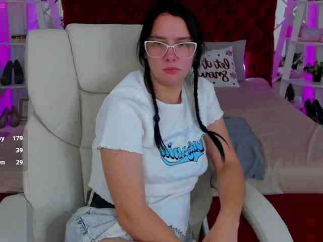 Livia-Shy webcam