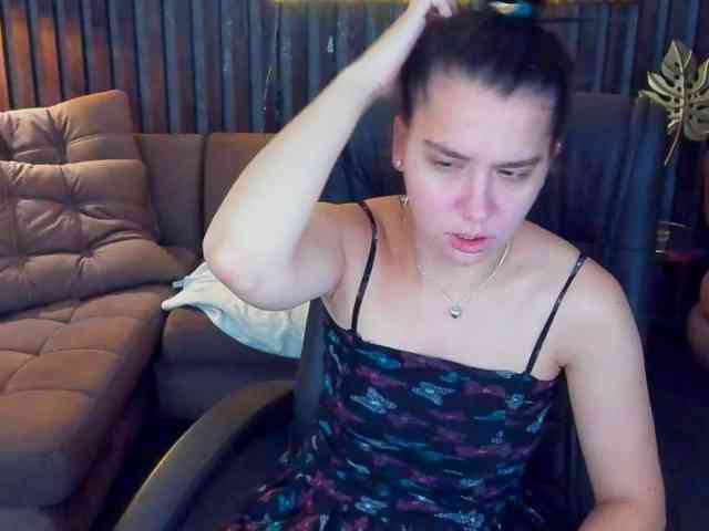 Livia-Shy webcam