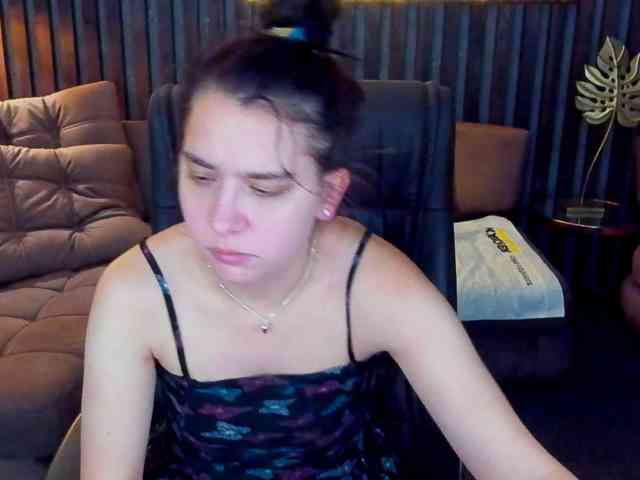 Livia-Shy webcam