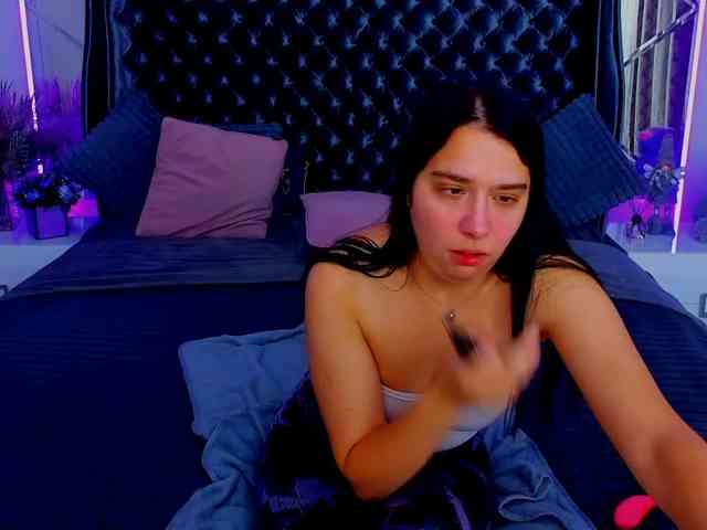 Livia-Shy webcam