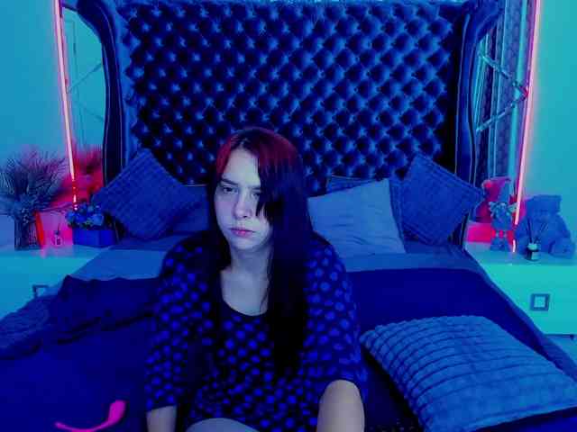Livia-Shy webcam