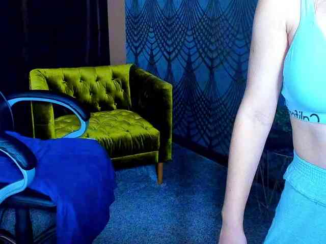 Livia-Shy