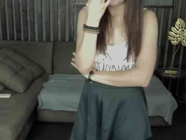 Livia-Shy webcam