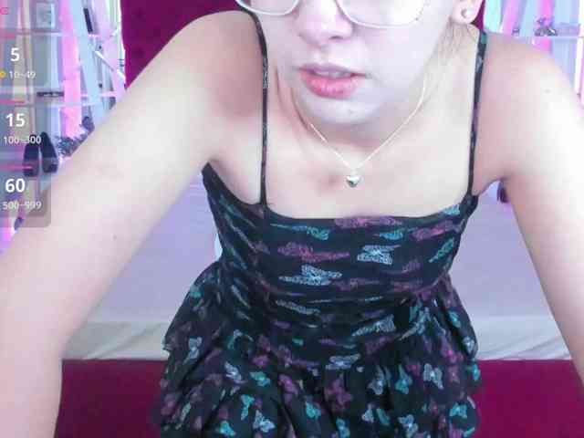 Livia-Shy Livia-Shy
