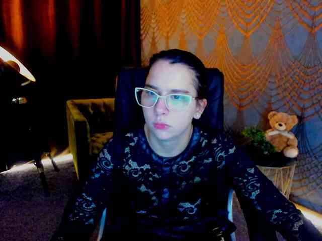 Livia-Shy webcam