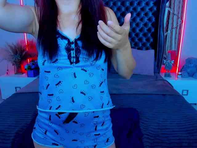 Livia-Shy webcam