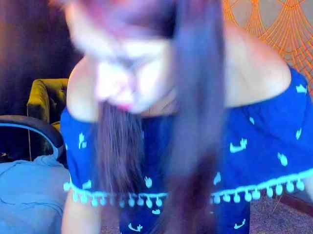Livia-Shy webcam