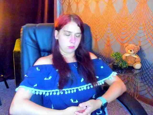 Livia-Shy webcam
