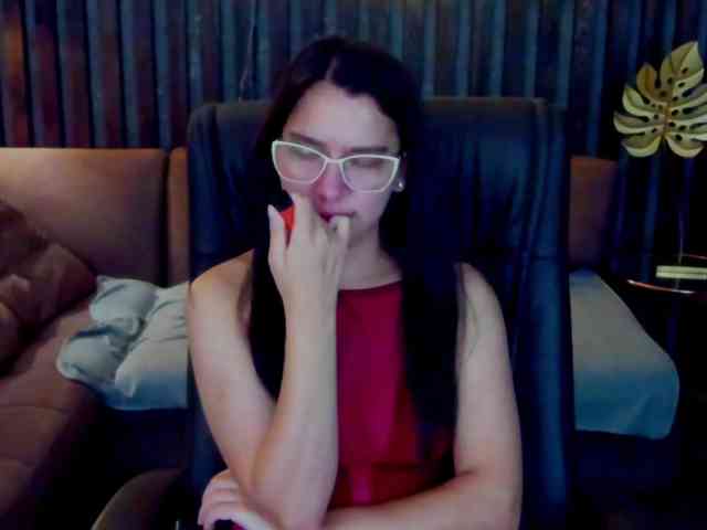 Livia-Shy webcam