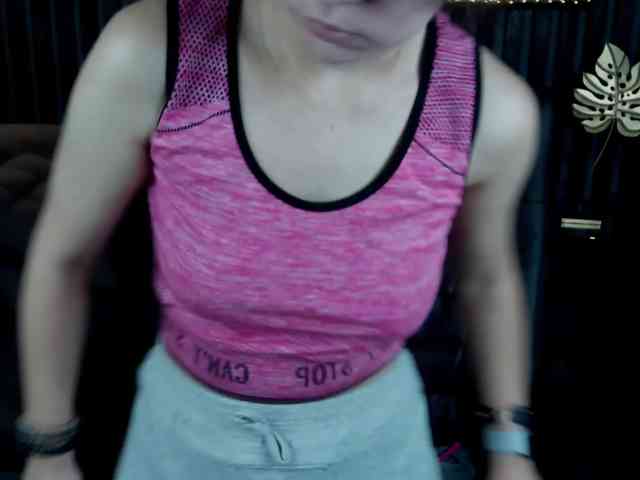 Livia-Shy webcam