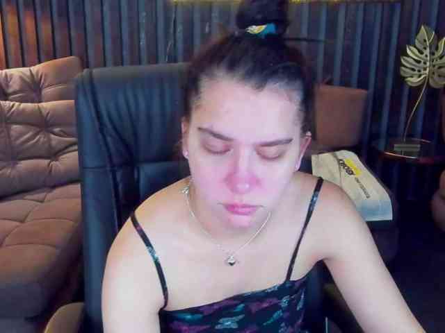 Livia-Shy webcam