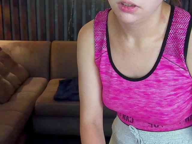 Livia-Shy webcam