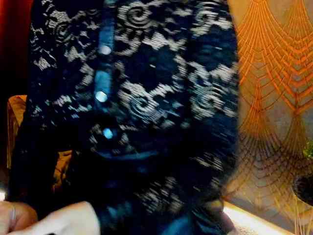Livia-Shy webcam